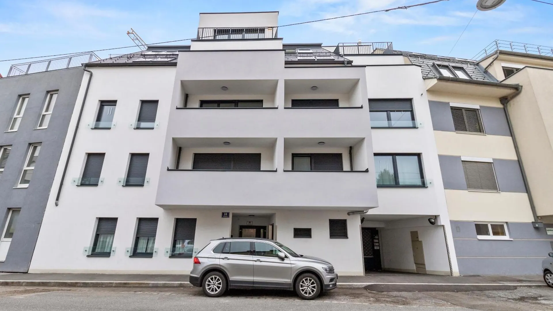 Near Klinik Floridsdorf - 3 Min To Supermarket And Pharmacy - On-Site Parking For 19,90 Eur Viena Apartamento