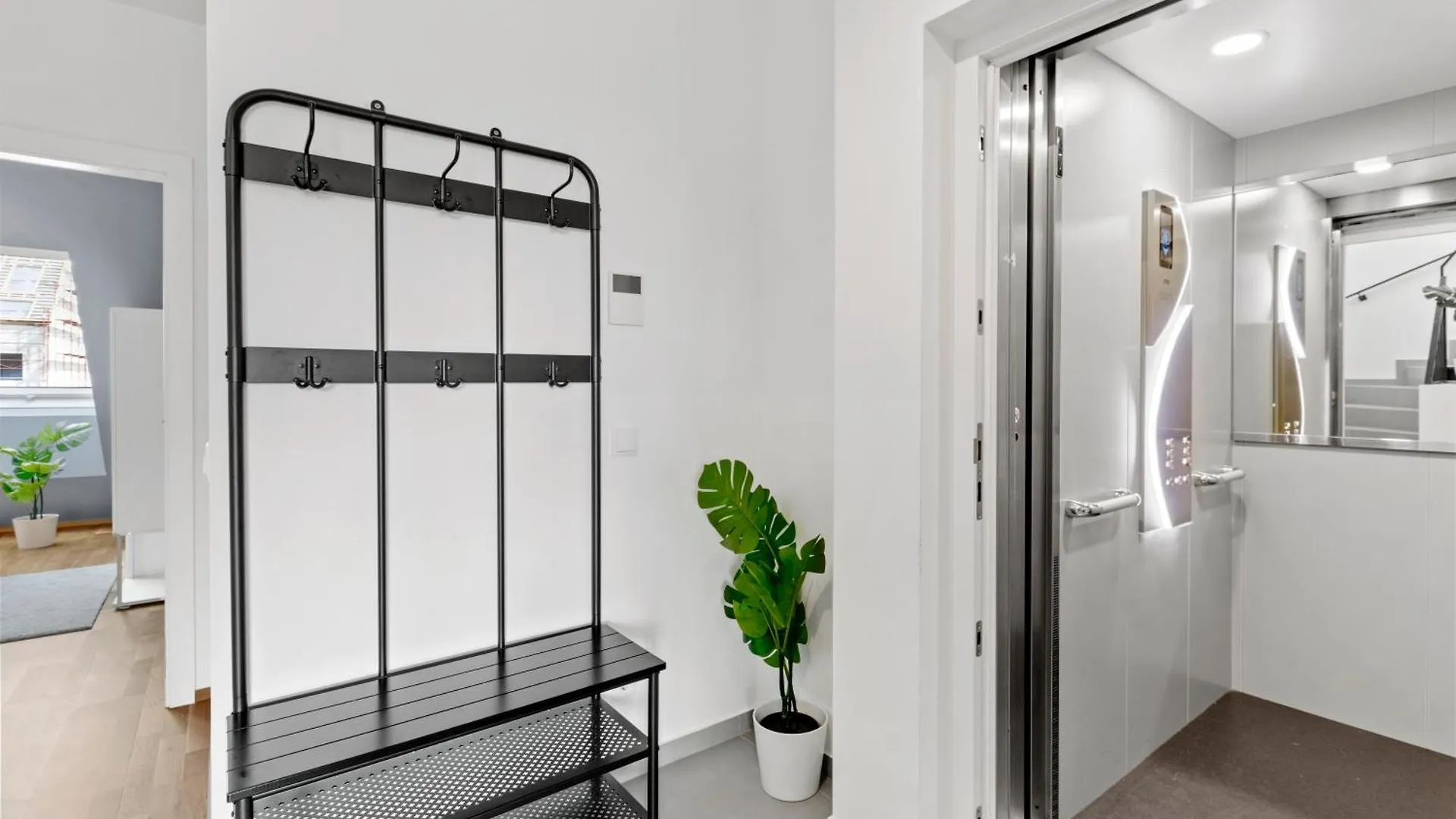 Long Term Stay - Near Klinik Floridsdorf - On-Site Parking For 19,90 Eur Vienna Apartment