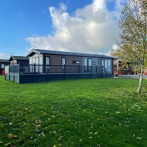  Holiday home Coopers With Hot Tub United Kingdom