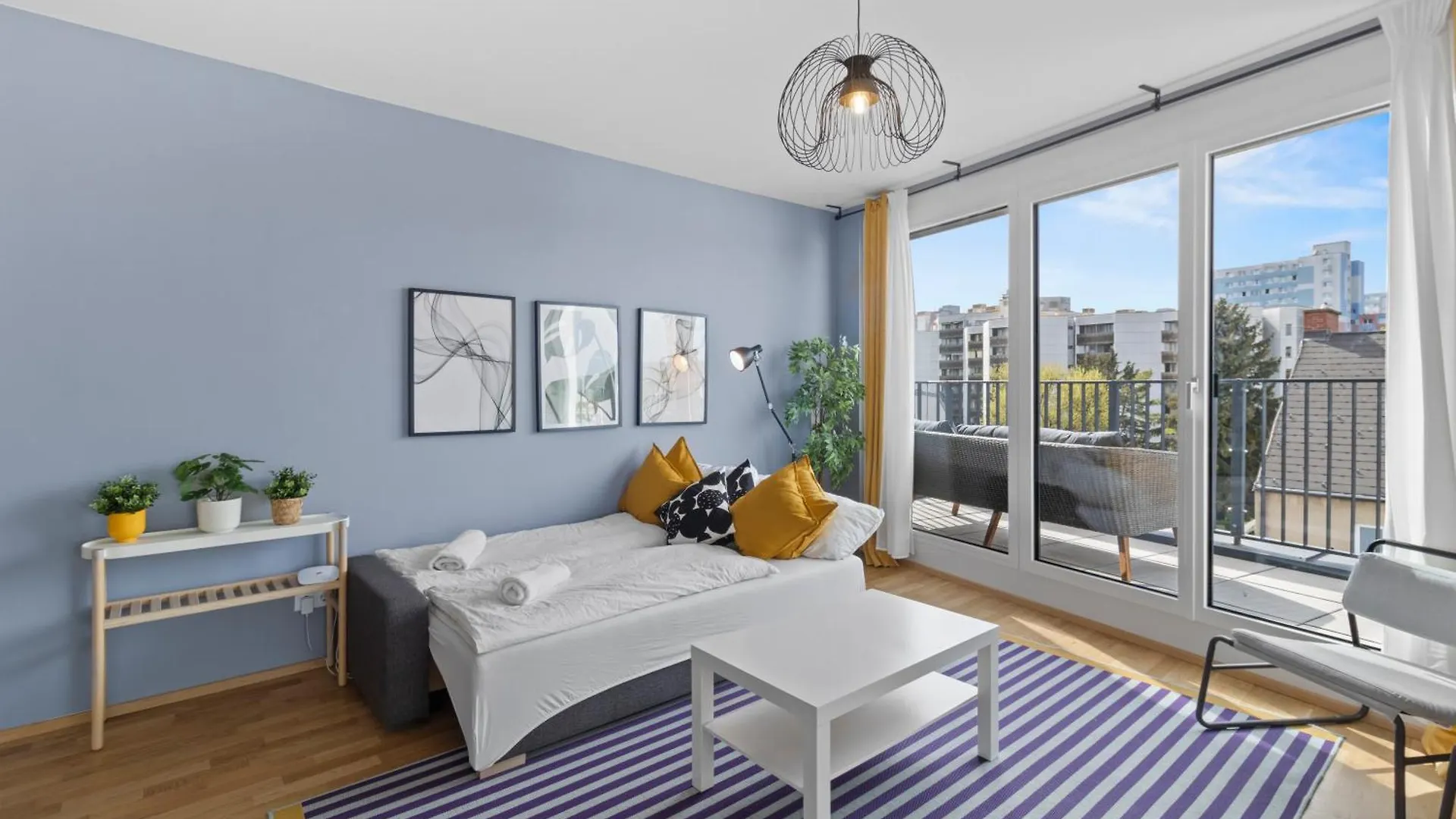 1 Min To Public Transport - 3 Min To Supermarket And Pharmacy - On-Site Parking For 19,90 Eur Vienna Austria