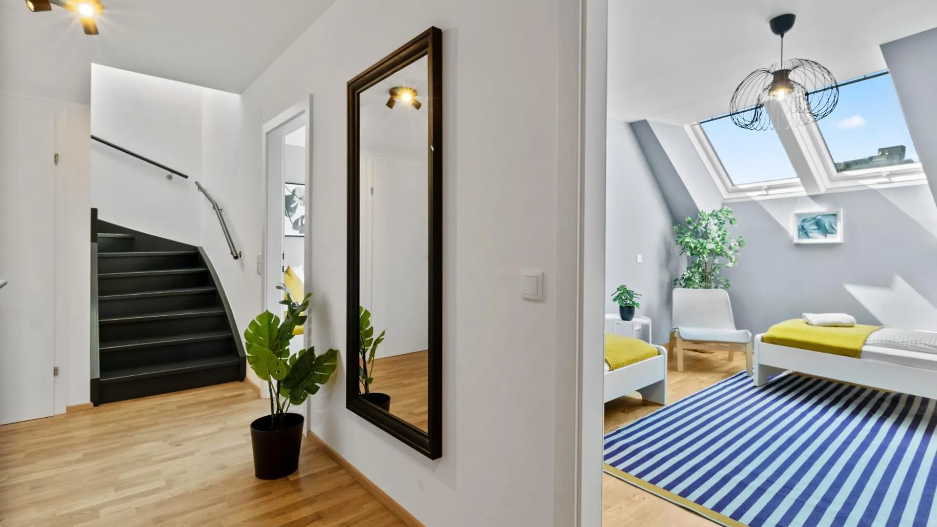 1 Min To Public Transport - 3 Min To Supermarket And Pharmacy - On-Site Parking For 19,90 Eur Vienna