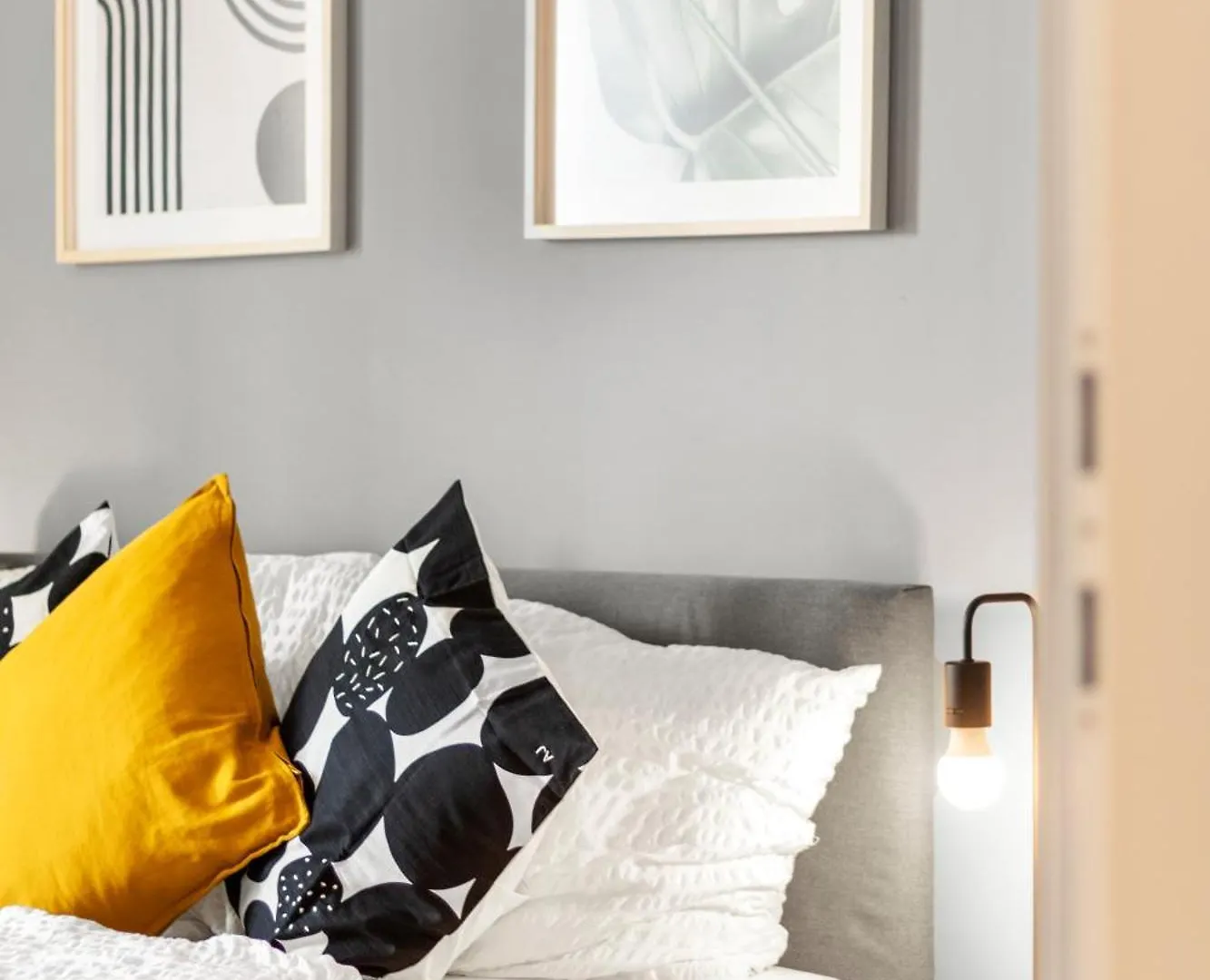 Apartment 1 Min To Public Transport - 3 Min To Supermarket And Pharmacy - On-Site Parking For 19,90 Eur Vienna