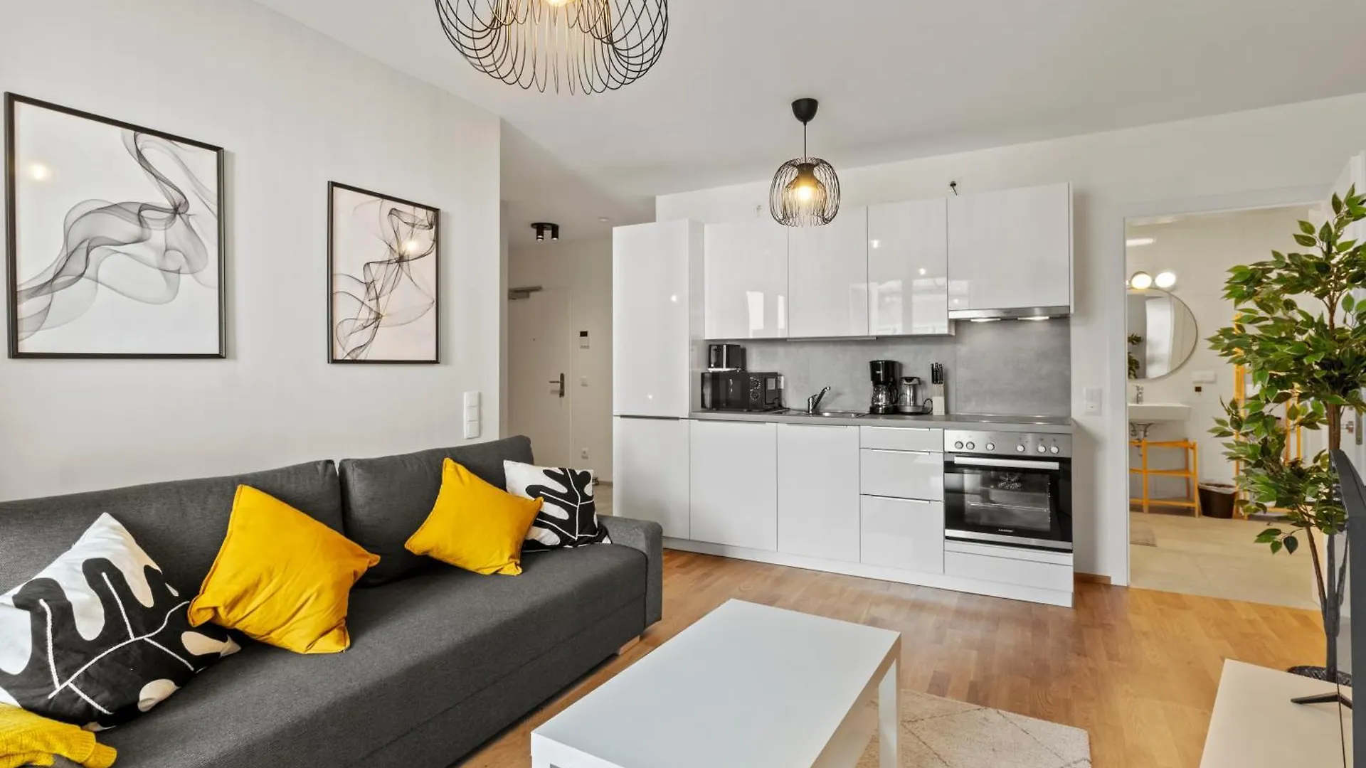 Apartment 1 Min To Public Transport - 3 Min To Supermarket And Pharmacy - On-Site Parking For 19,90 Eur Vienna