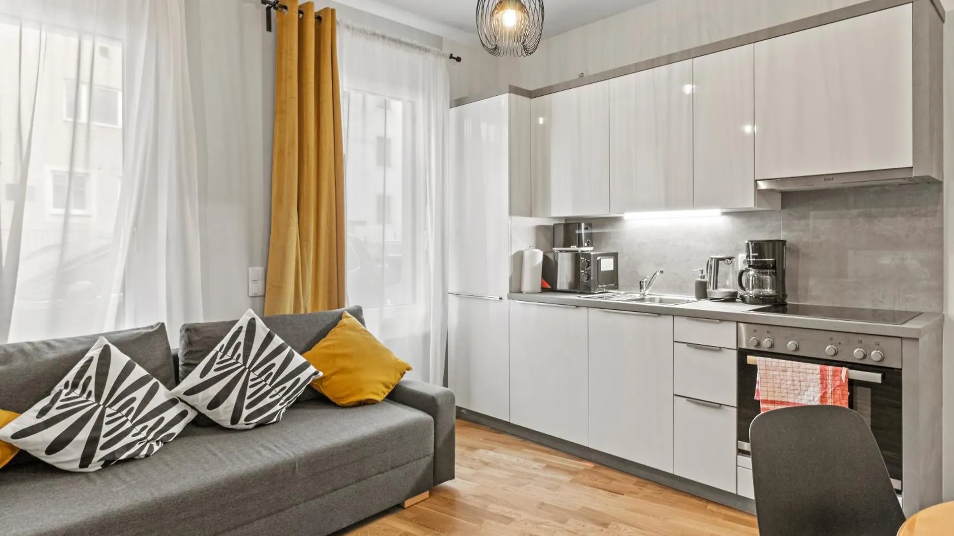 1 Min To Public Transport - 3 Min To Supermarket And Pharmacy - On-Site Parking For 19,90 Eur Vienna 0*,